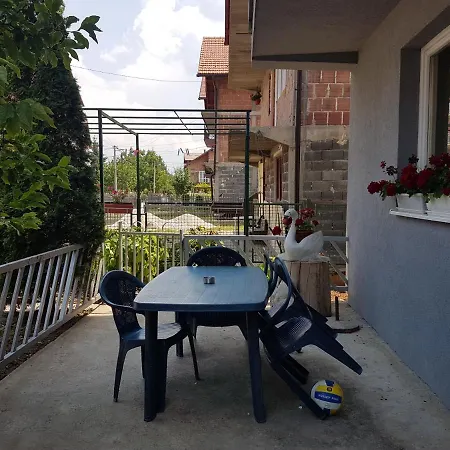 Privatunterkunft Apartman Stup